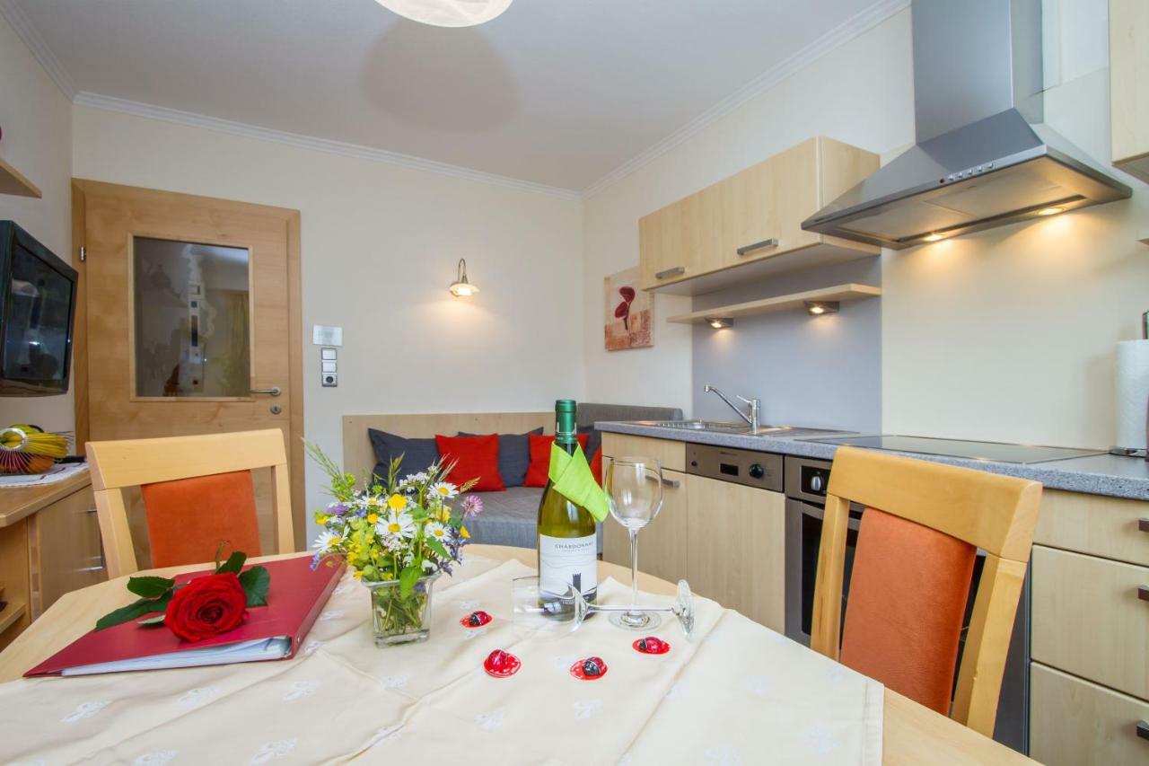 Appartments Niedermoser ลีโอกัง ภายนอก รูปภาพ